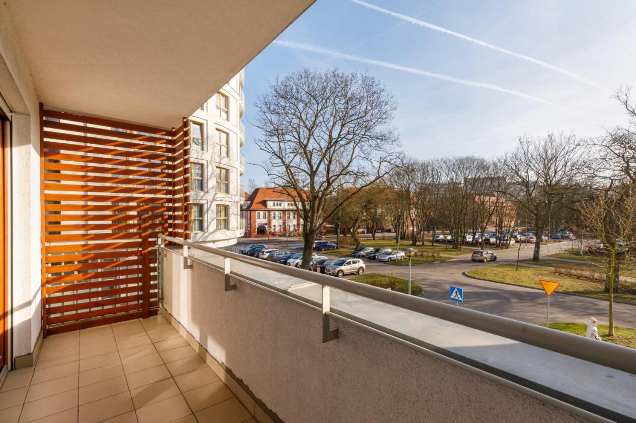 Platan City Centre Apartment By Noclegi Renters Swinoujscie Bagian luar foto
