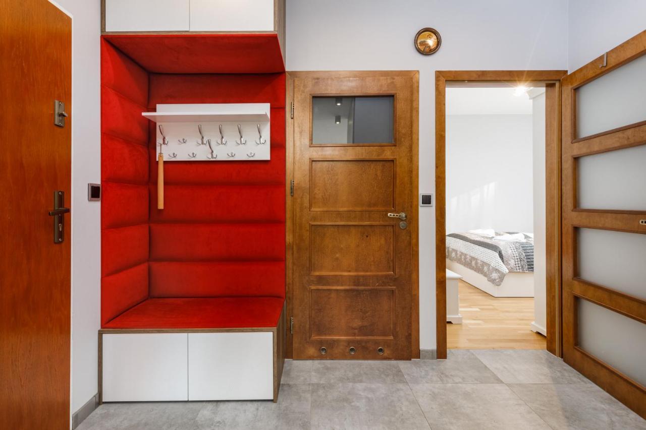 Platan City Centre Apartment By Noclegi Renters Swinoujscie Bagian luar foto