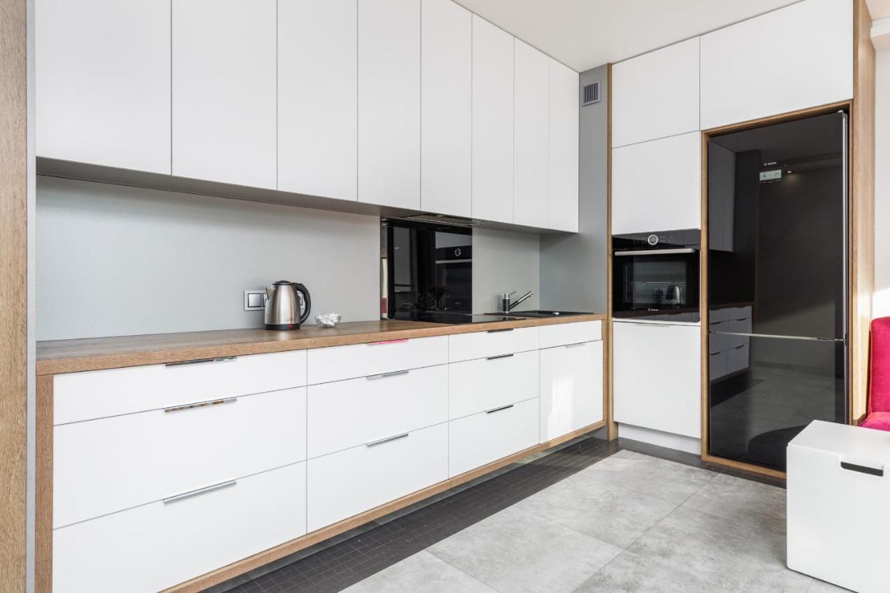 Platan City Centre Apartment By Noclegi Renters Swinoujscie Bagian luar foto