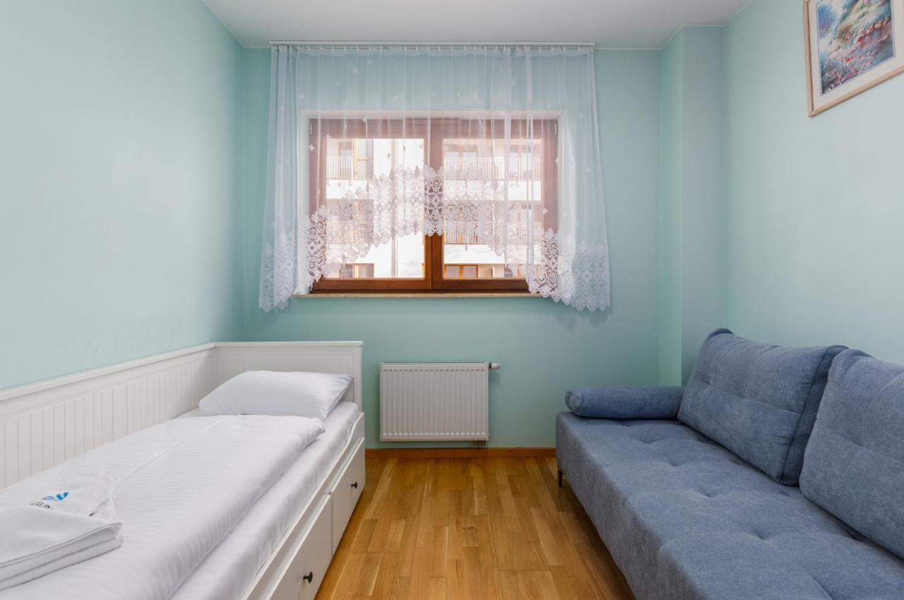 Platan City Centre Apartment By Noclegi Renters Swinoujscie Bagian luar foto